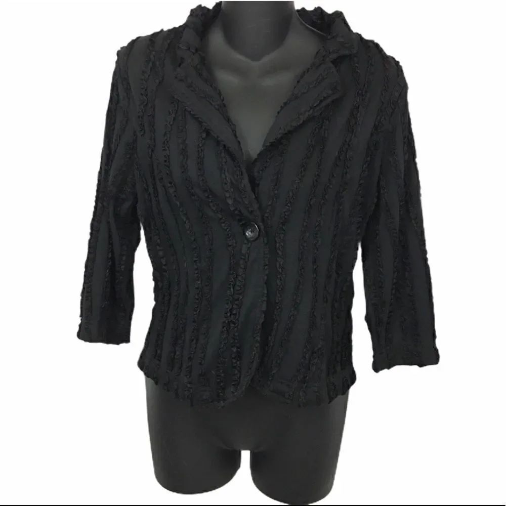 Toni Morgan ruffle ribbon textured black jacket